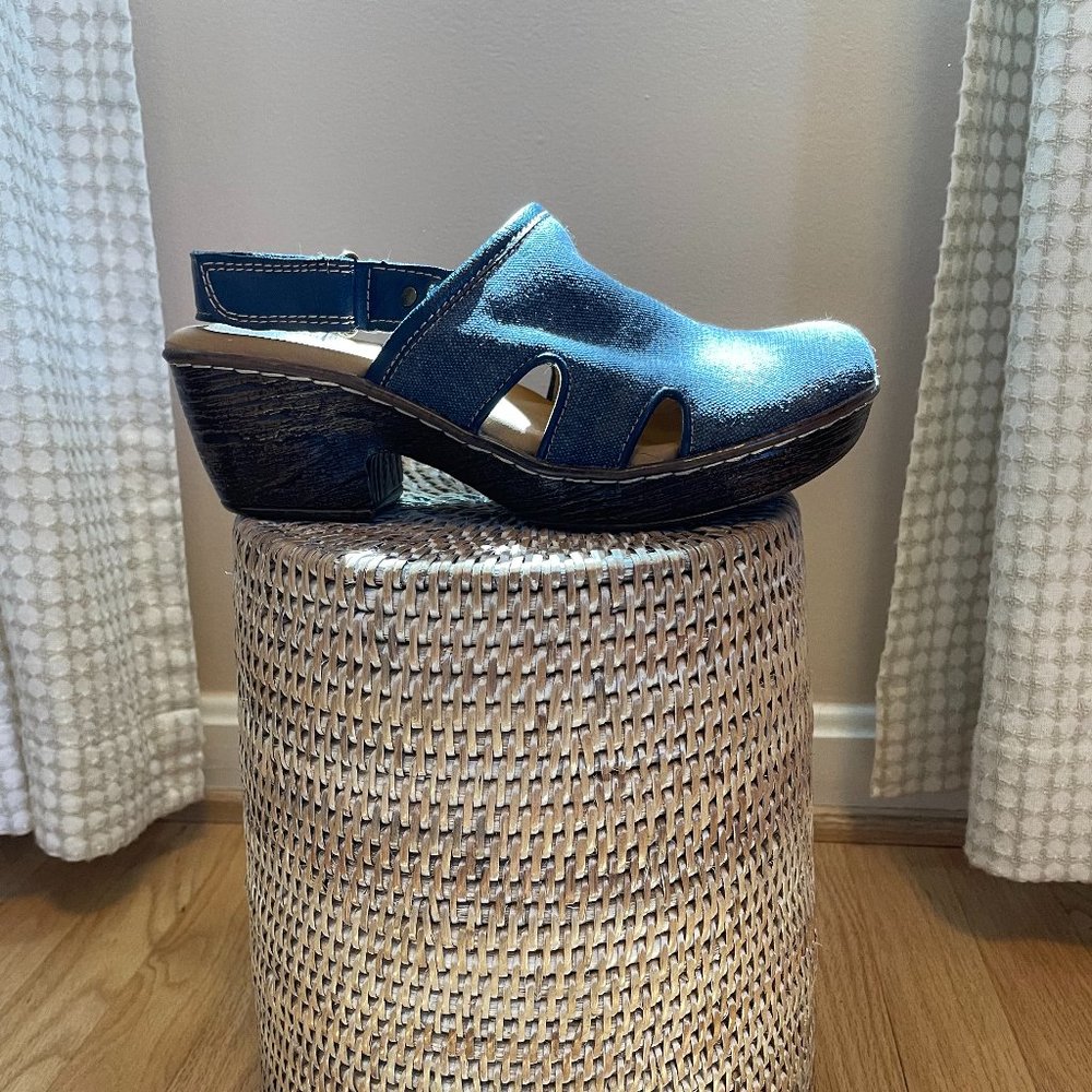 b.o.c. Born Concept Clogs, denim, size 7, 7M